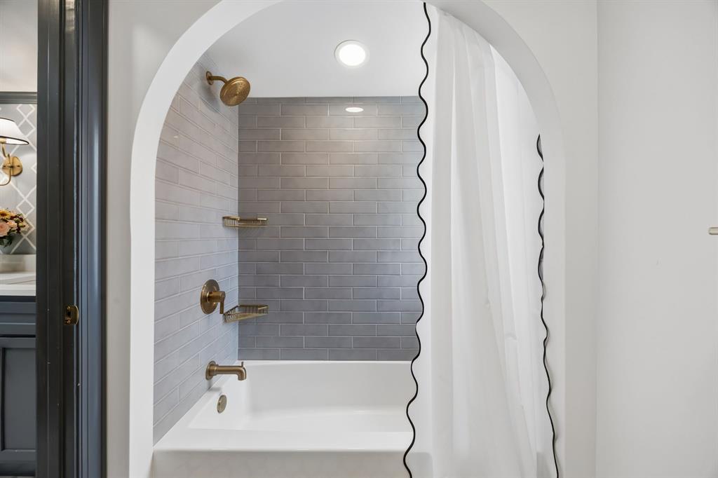 Chamberlain Arlington Heights 1st - Residential