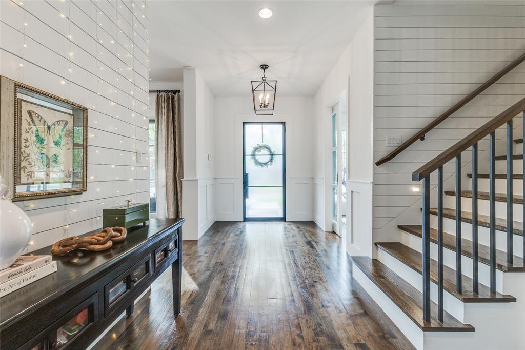 Williamson-Caruth Terrace - Residential