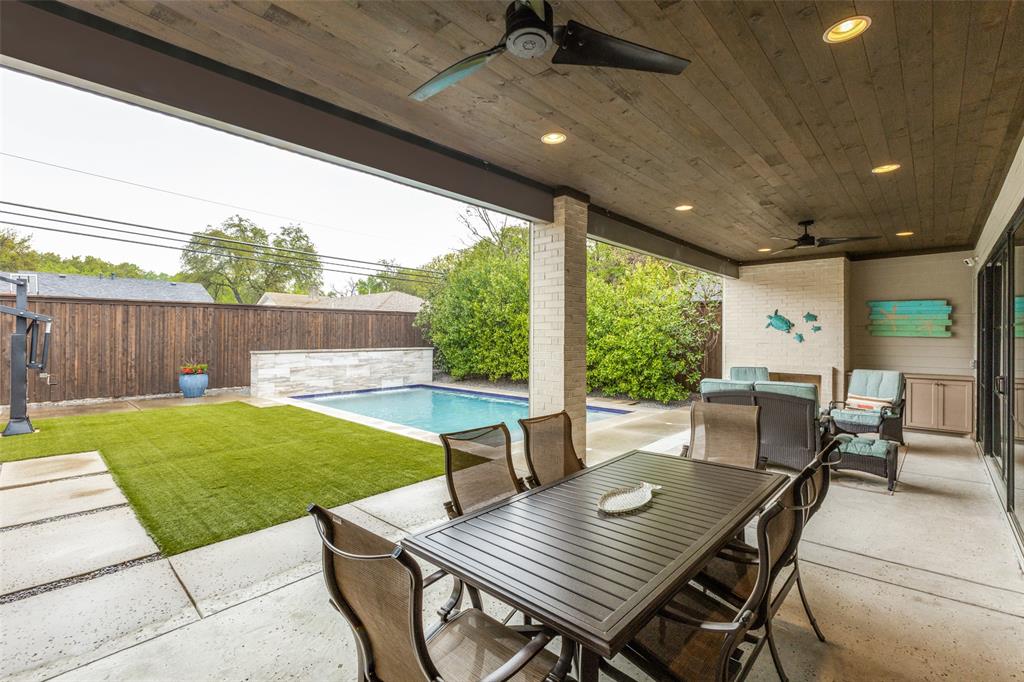 Williamson-Caruth Terrace - Residential