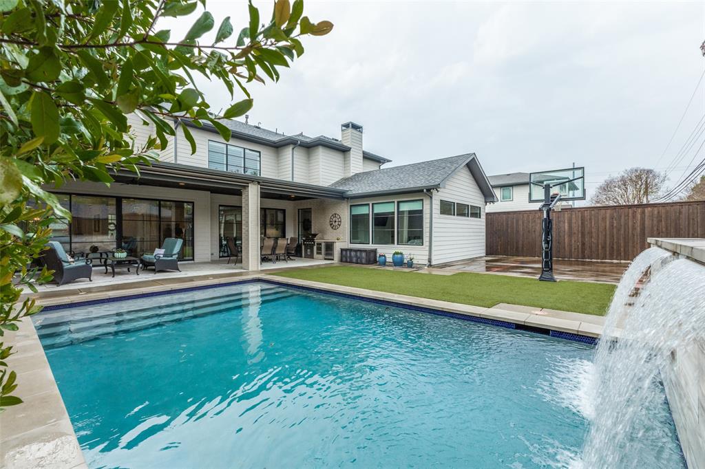 Williamson-Caruth Terrace - Residential