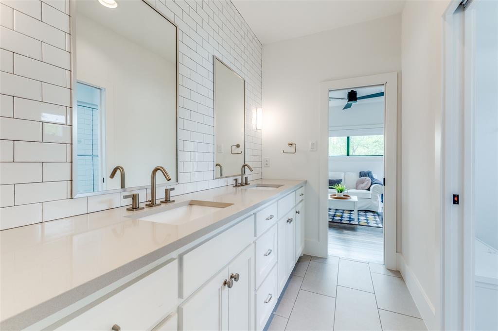 Williamson-Caruth Terrace - Residential