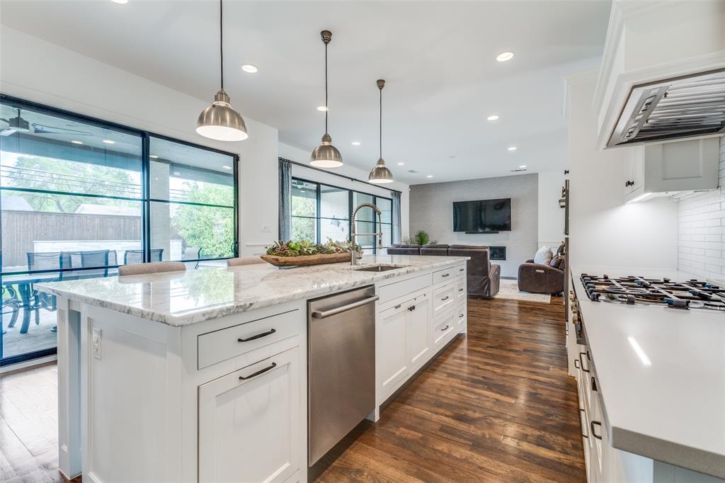 Williamson-Caruth Terrace - Residential