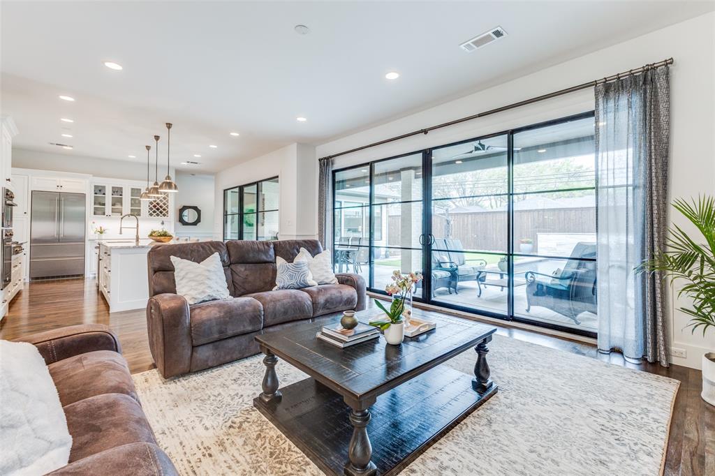 Williamson-Caruth Terrace - Residential