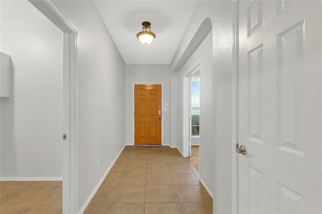932 Peach Lane