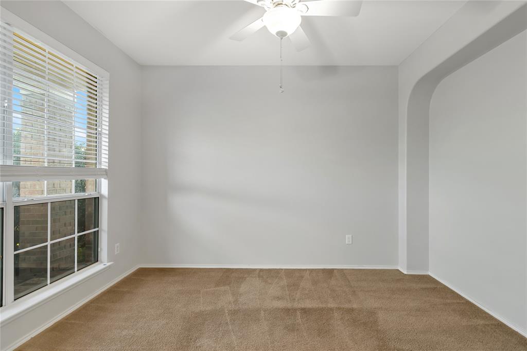 932 Peach Lane