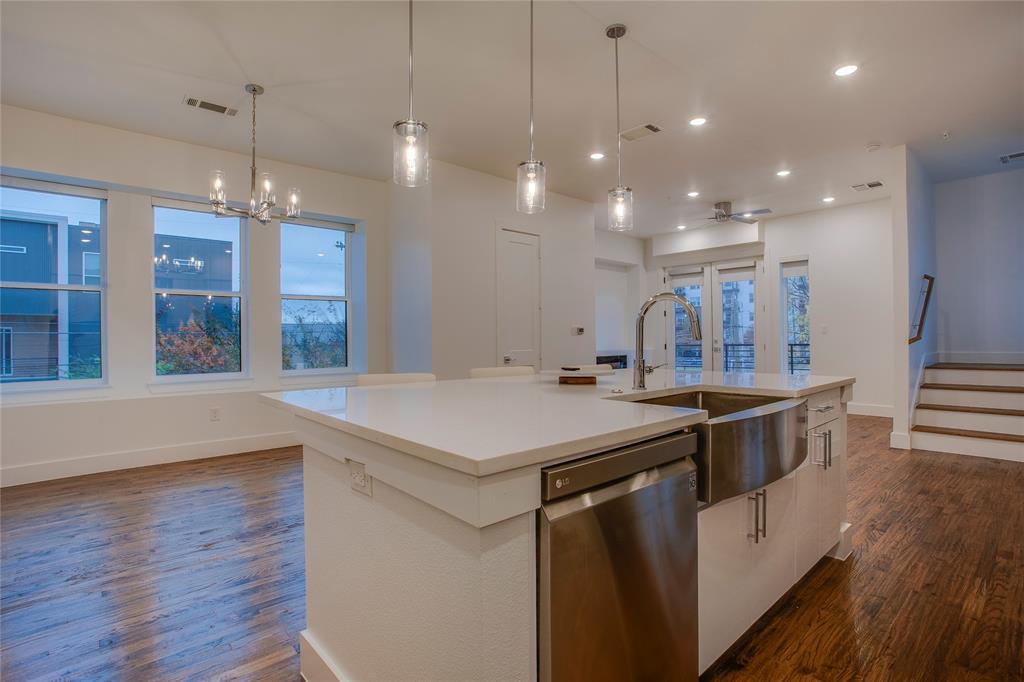 Roseland Patios - Residential Lease