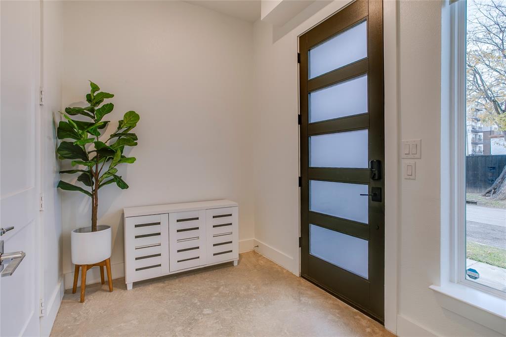 Roseland Patios - Residential Lease