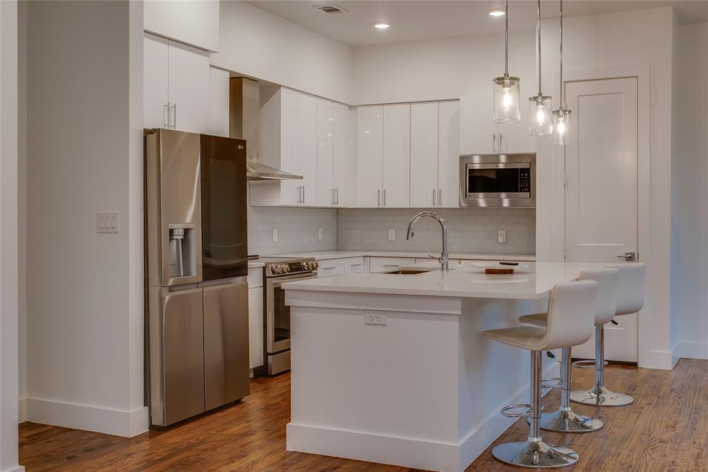 Roseland Patios - Residential Lease