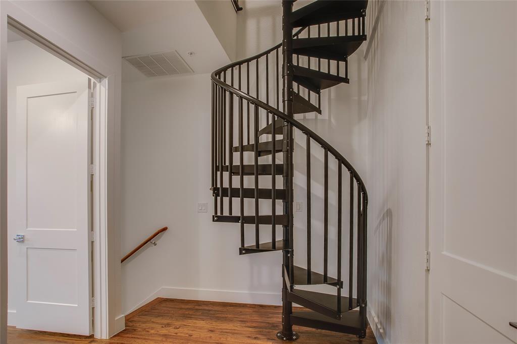 Roseland Patios - Residential Lease