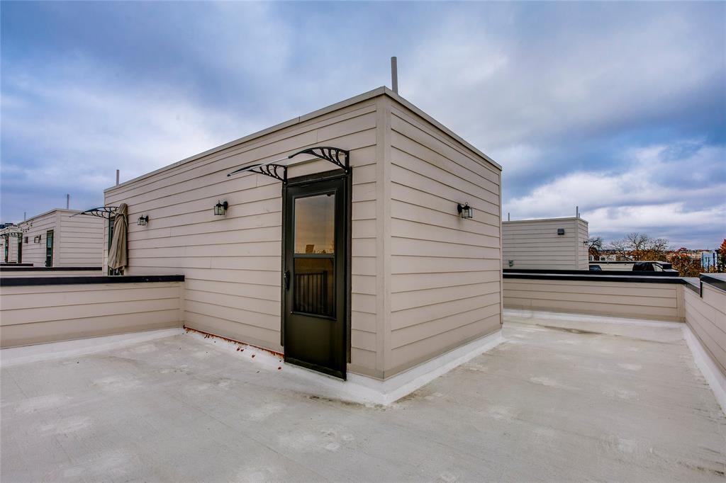 Roseland Patios - Residential Lease