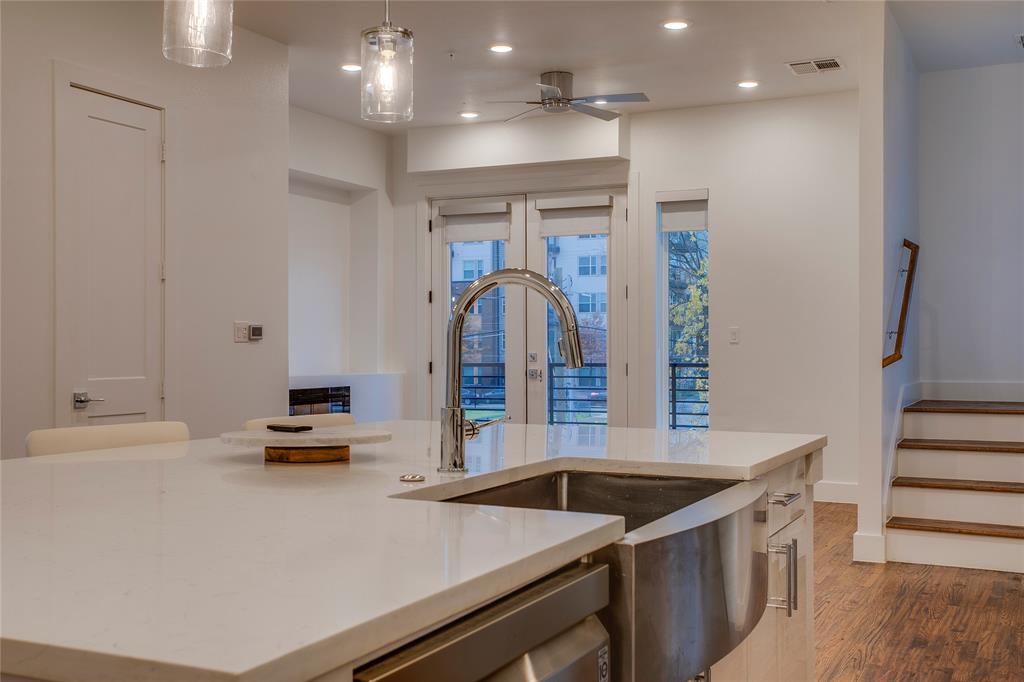 Roseland Patios - Residential Lease