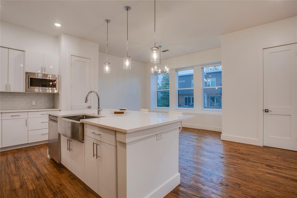 Roseland Patios - Residential Lease