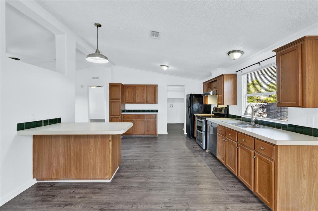 Winding Creek - Residential