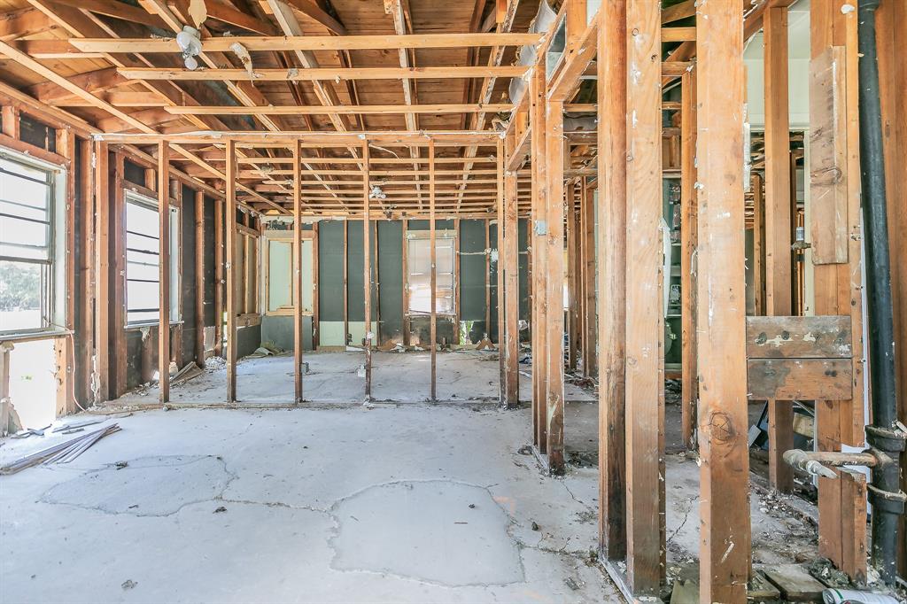 2800 Cecil Drive