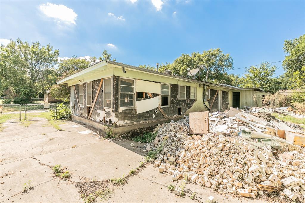 2800 Cecil Drive