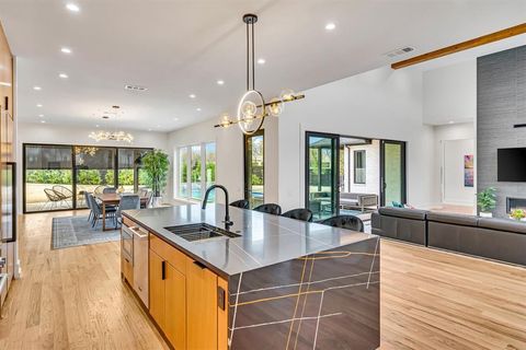 Tiny photo for 7533 Royal Place, Dallas, TX 75230 (MLS # 21177995)