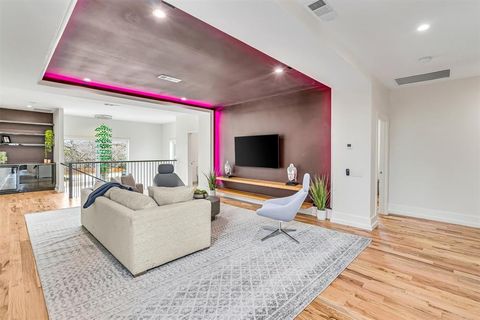 Tiny photo for 7533 Royal Place, Dallas, TX 75230 (MLS # 21177995)