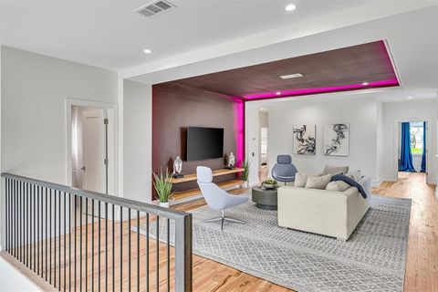 Tiny photo for 7533 Royal Place, Dallas, TX 75230 (MLS # 21177995)