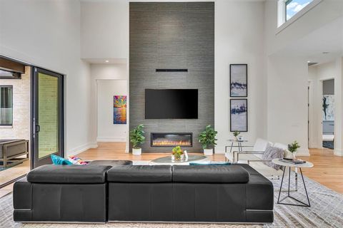 Tiny photo for 7533 Royal Place, Dallas, TX 75230 (MLS # 21177995)