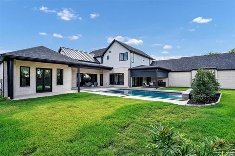 Tiny photo for 7533 Royal Place, Dallas, TX 75230 (MLS # 21177995)