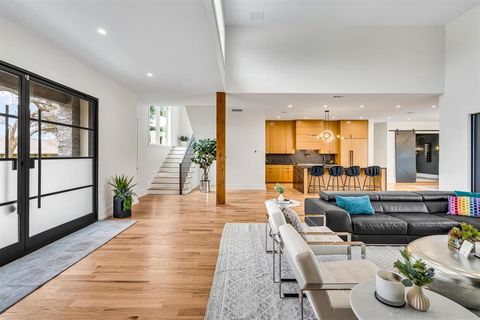 Tiny photo for 7533 Royal Place, Dallas, TX 75230 (MLS # 21177995)