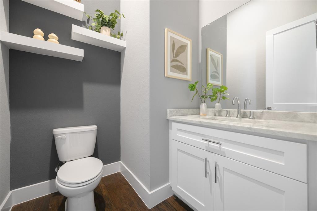 4222 Roseland Bldg 4226 - Residential Lease