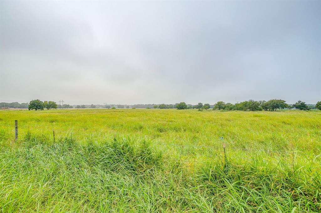 COUNTRY OAKS - Commercial Sale