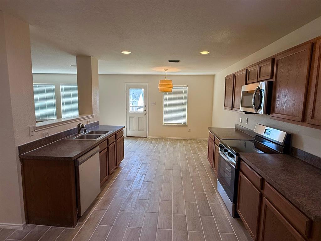 8105 York Beach Place