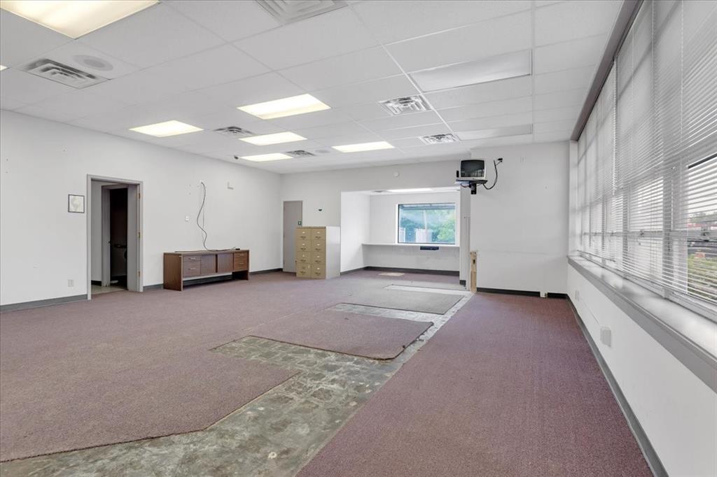 City Of Paris - Commercial Sale