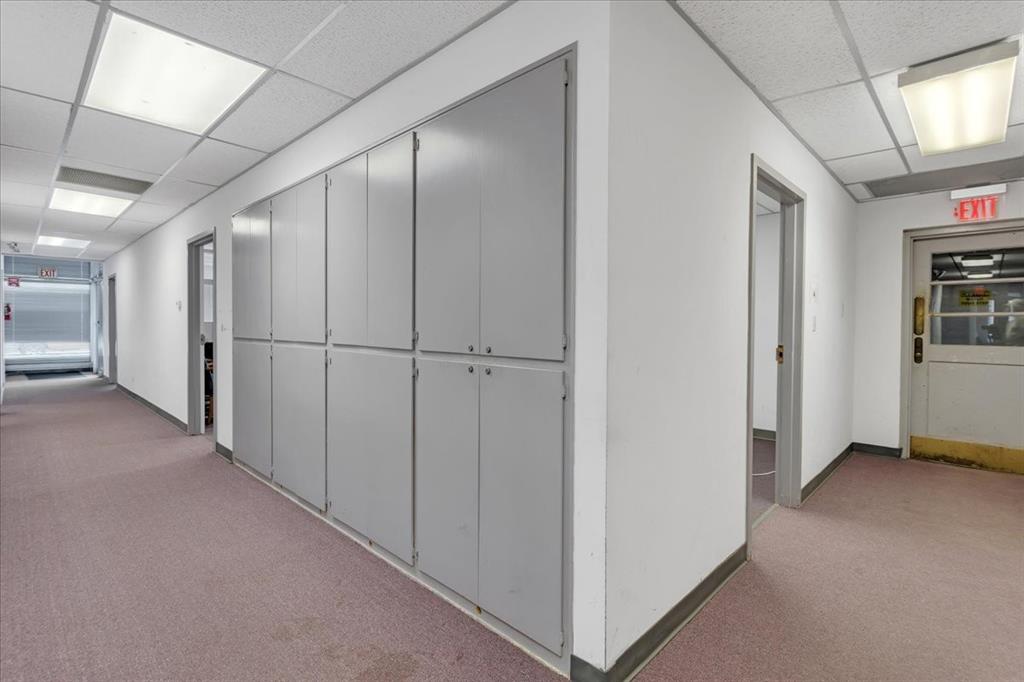 City Of Paris - Commercial Sale