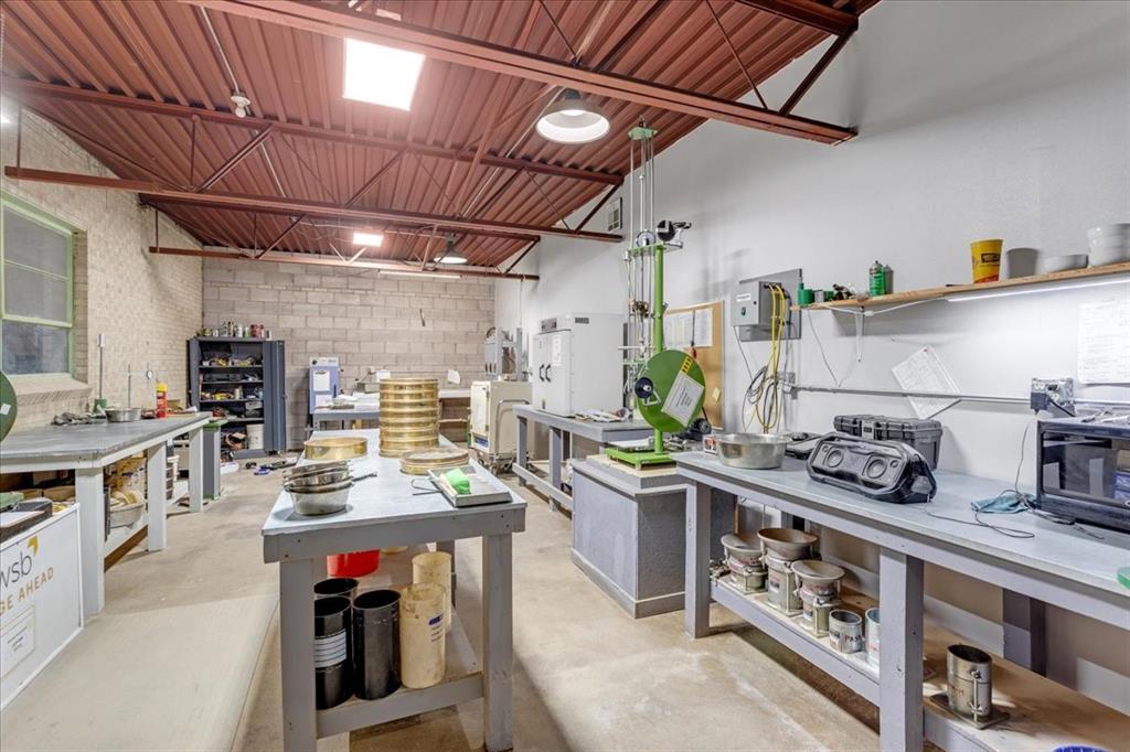 City Of Paris - Commercial Sale