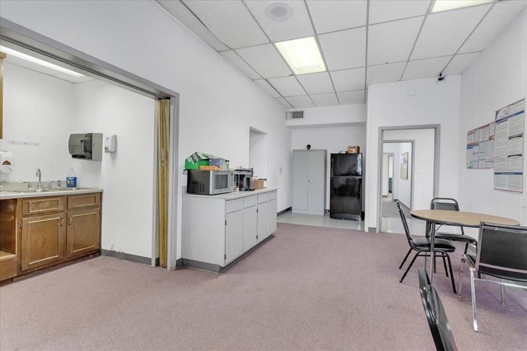 City Of Paris - Commercial Sale