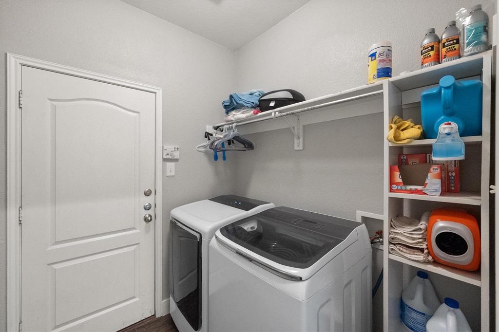 Mira Lagos B - Residential