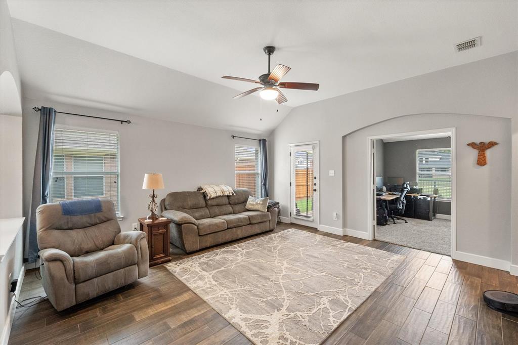 Mira Lagos B - Residential