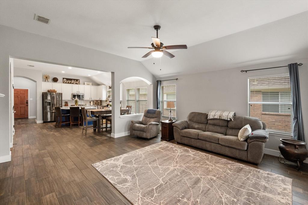 Mira Lagos B - Residential