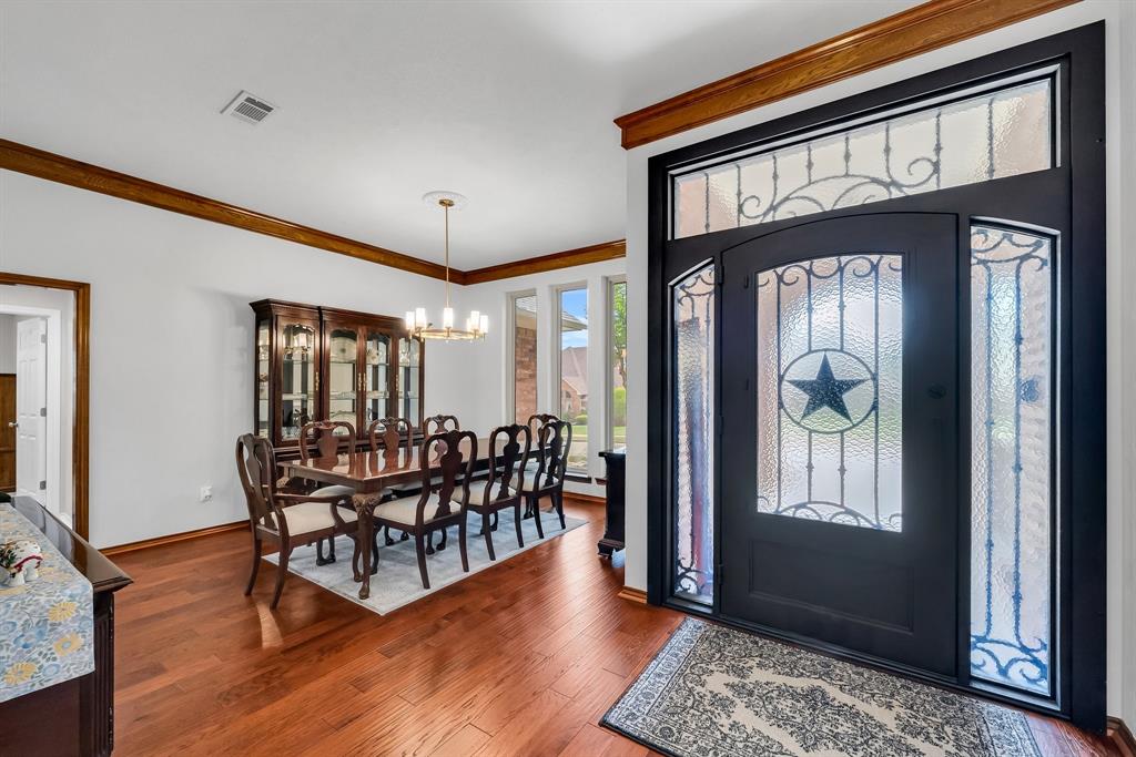 1409 Thames Drive