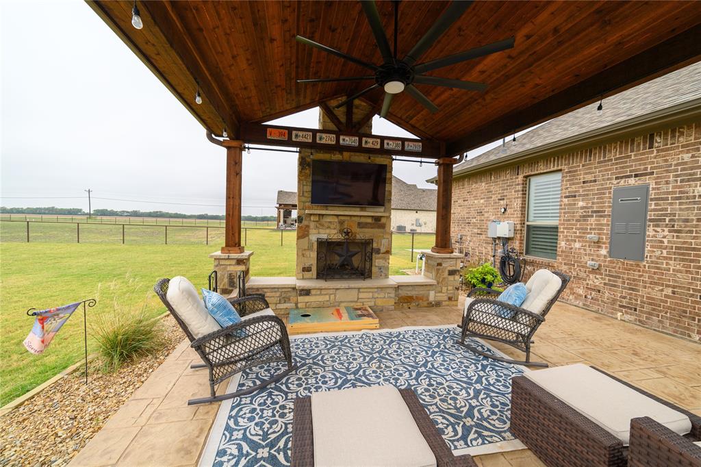 CHAPEL CREEK FARMS AT VAN ALSTYNE PHASE III - Residential