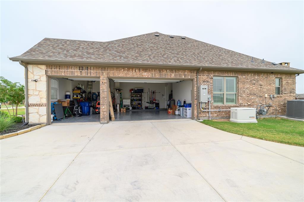 CHAPEL CREEK FARMS AT VAN ALSTYNE PHASE III - Residential