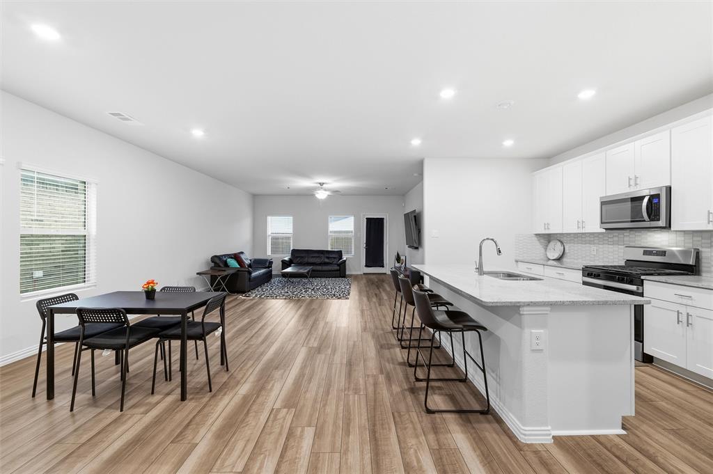 1604 Briar Hunt Drive