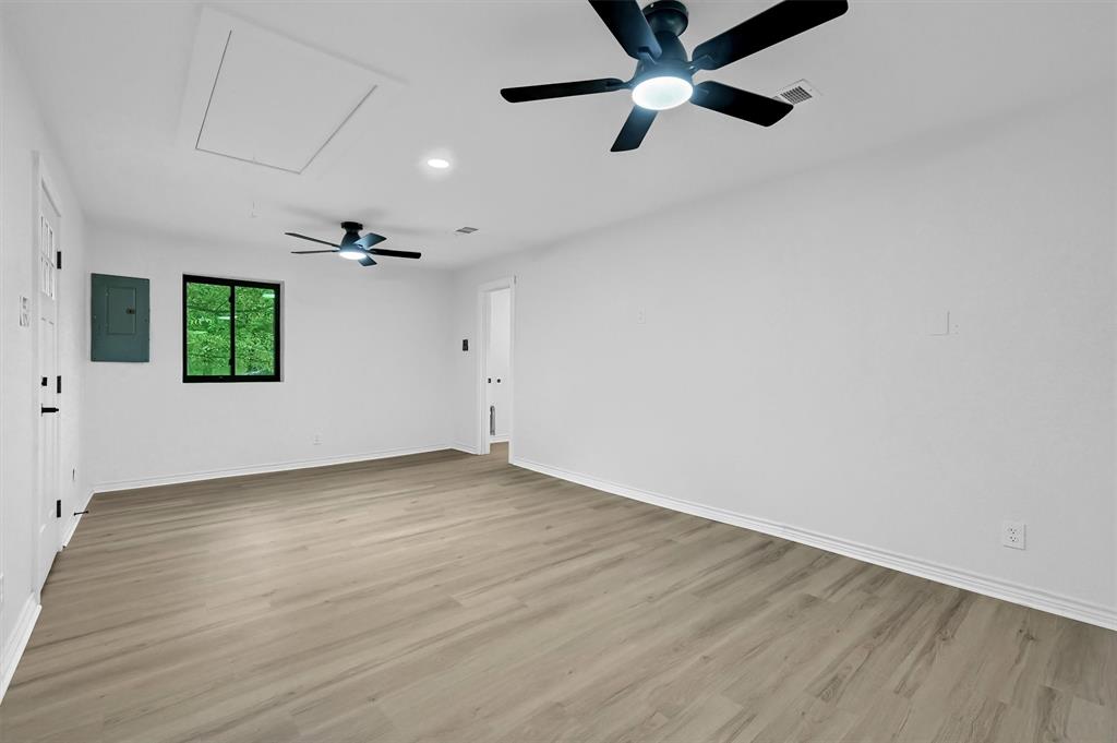 G-1106 SIVILLS S B A-G1106 - Residential