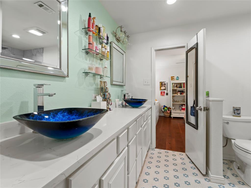 Schreiber Manor 01 Inst - Residential