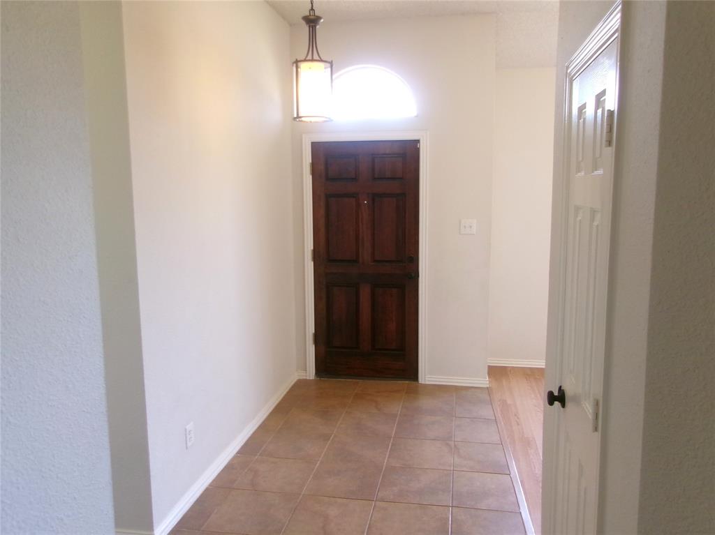 8809 Oakwood Lane