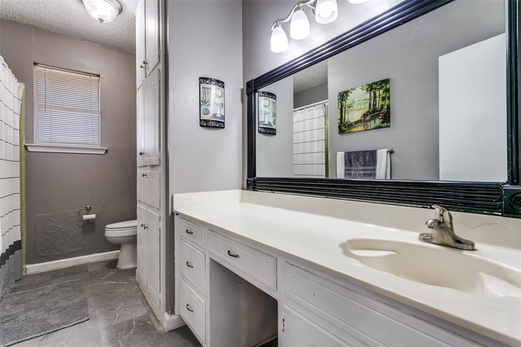 Wilshire VIllage Add - Residential