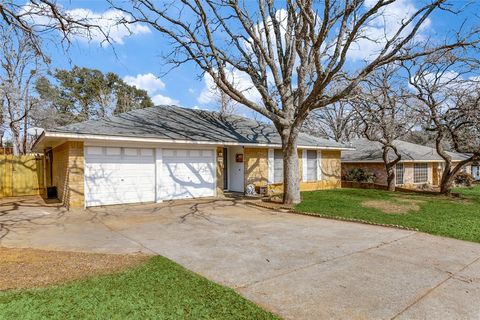 1904 Windlea Drive Euless TX 76040