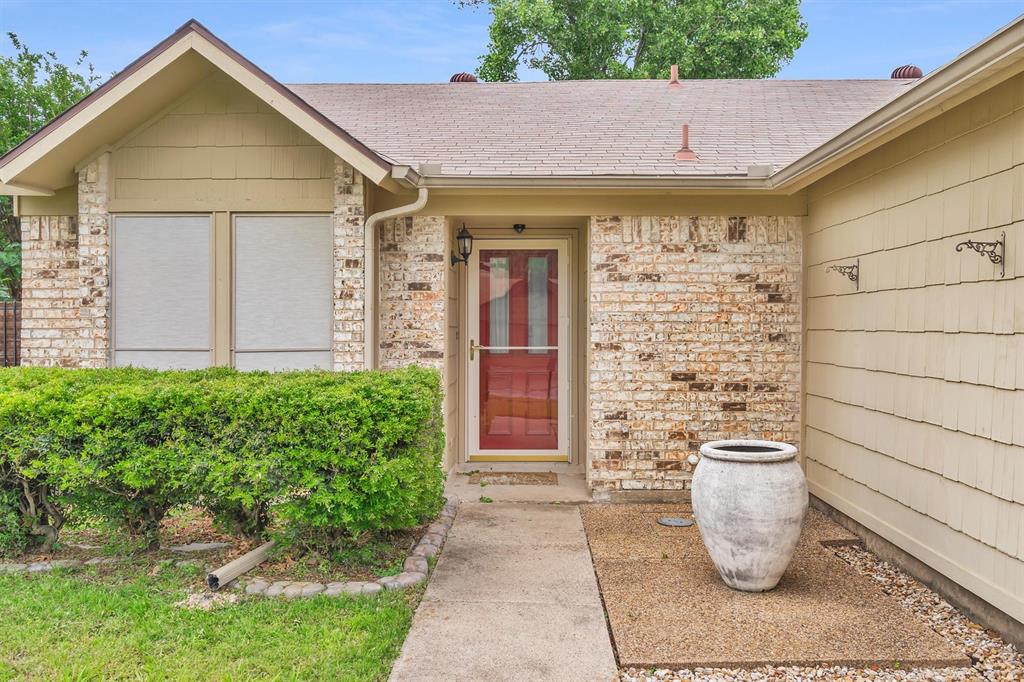 5928 Chisholm Trail