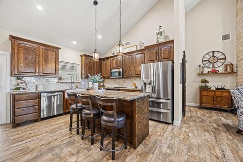 Tiny photo for 136 N Bronco Court, Springtown, TX 76082 (MLS # 20985890)