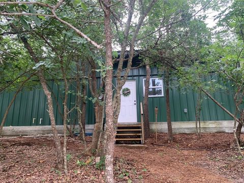 Tiny photo for 136 N Bronco Court, Springtown, TX 76082 (MLS # 20985890)