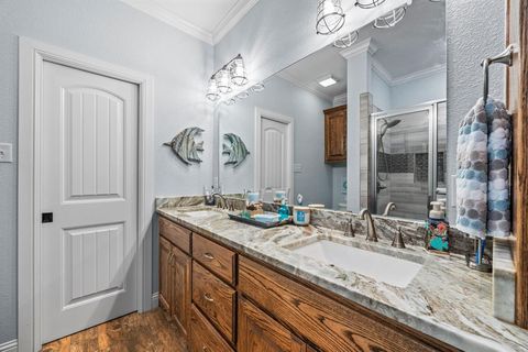 Tiny photo for 136 N Bronco Court, Springtown, TX 76082 (MLS # 20985890)