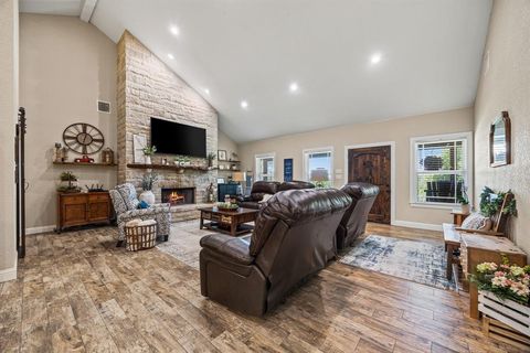 Tiny photo for 136 N Bronco Court, Springtown, TX 76082 (MLS # 20985890)