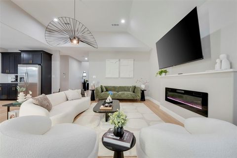 Tiny photo for 529 Pebblecreek Drive, Garland, TX 75040 (MLS # 21163753)